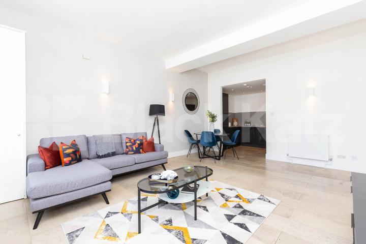  Luxurious apartment within an impressive converted warehouse Tabernacle Street, Old Street